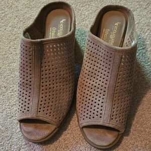 Koolaburra Women's Brown Perforated Mules